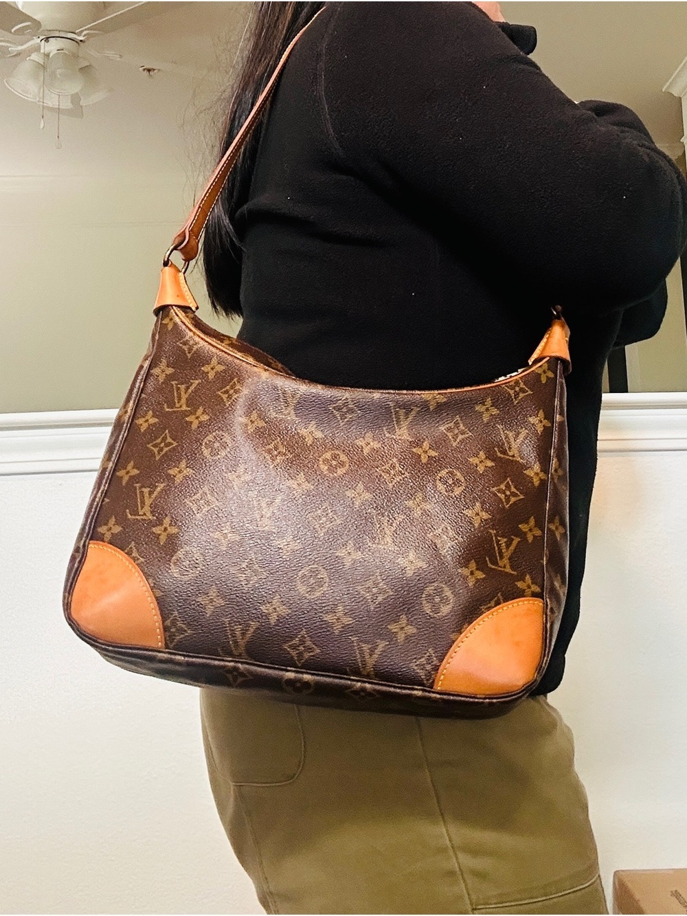 LOUIS VUITTON LV Monogram Bolougne Shoulder bag with dust bag and COA - Picture 16 of 17